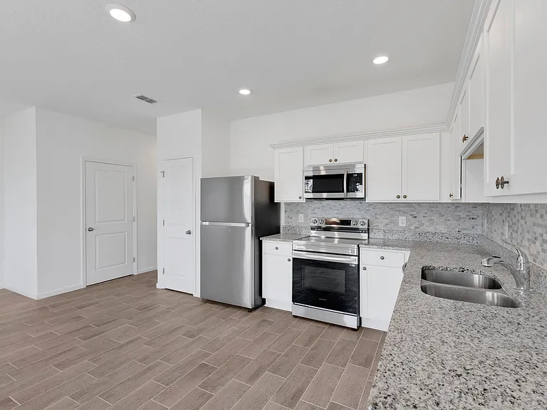 5913 Piney Shrub Pl — Photo 4