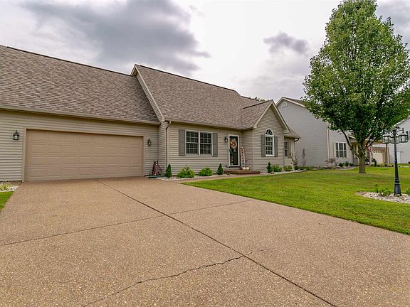 3rd image of 611 Southbrook Dr