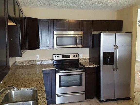 5th image of 2524 Dumas Dr