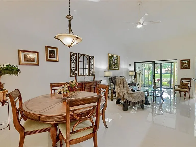 65 Centennial Ct — Photo 6