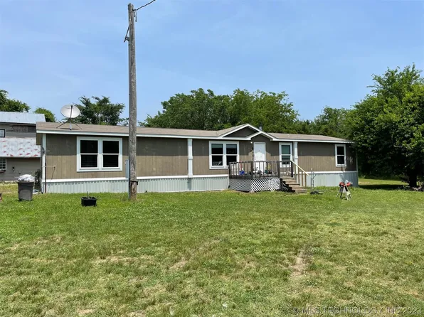 80 Lake Acres Dr, Chouteau, OK 74337
