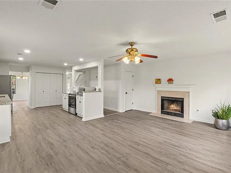 3003 Brass Dr — Photo 10