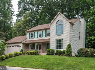 7908 Oak Hollow Ln, Fairfax Station, VA 22039