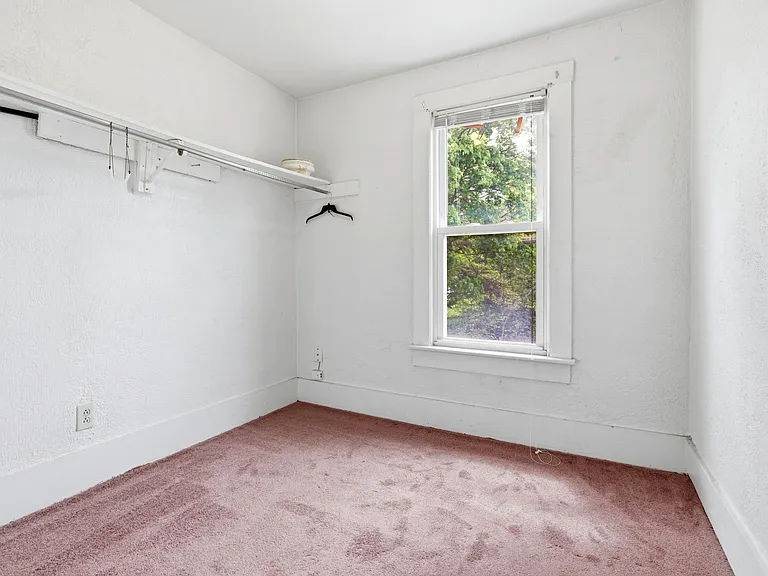 819 Princeton St — Photo 11