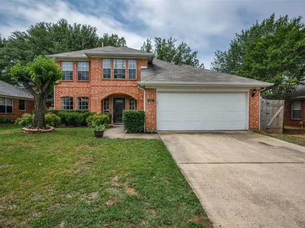 330 Stately Oak Ln, Lake Dallas, TX 75065
