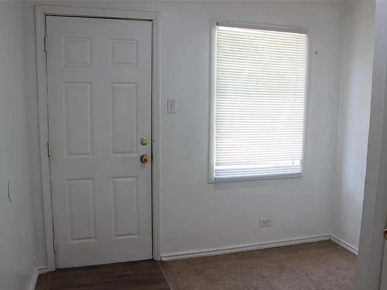 622 S Hancock St — Photo 13