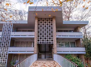 7535 Spring Lake Dr APT B1, Bethesda, MD 20817
