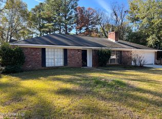 1504 Hawthorne Pl, Clinton, MS 39056