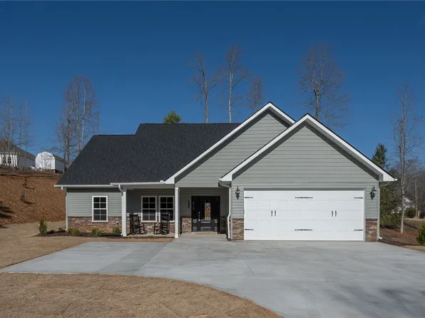 475 Twin View Dr, Westminster, SC 29693