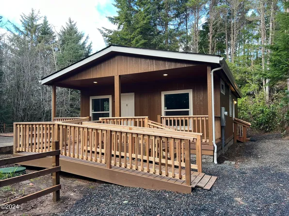 381 SE 130th Dr, South Beach, OR 97366
