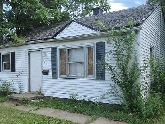 3rd image of 523 Harvey St
