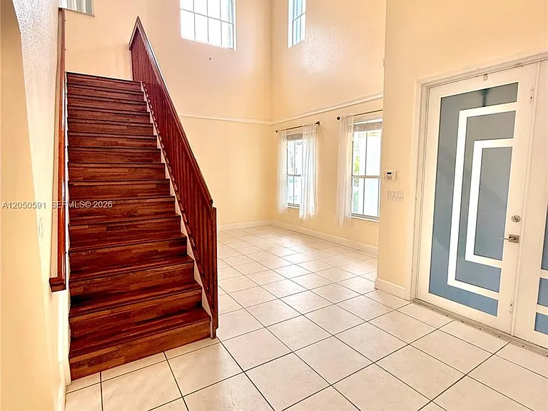 11504 SW 152nd Ct — Photo 5