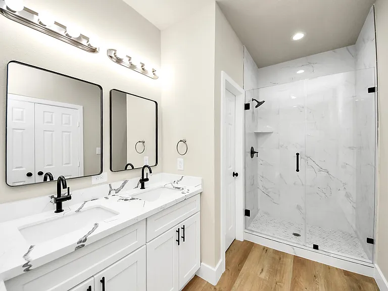 5211 Amy St #B — Photo 14