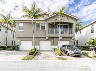 3010 Laurel Ridge Cir, Riviera Beach, FL 33404