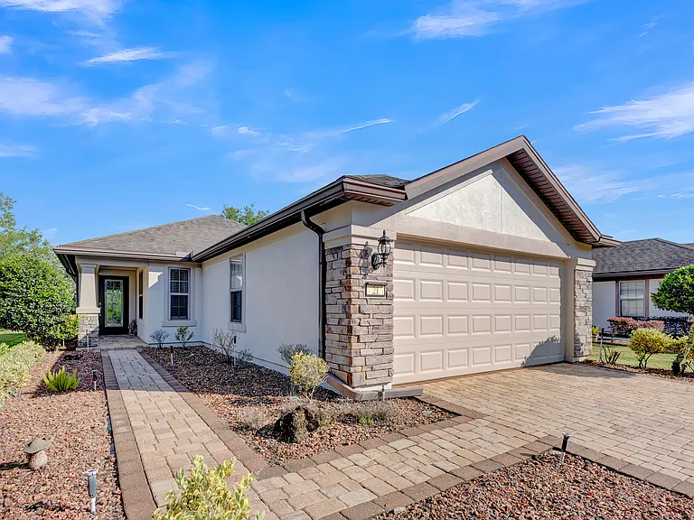 21 Cypress Bay Dr — Photo 3