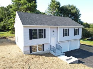 29 Roselund Hill Rd, Montville, CT 06353