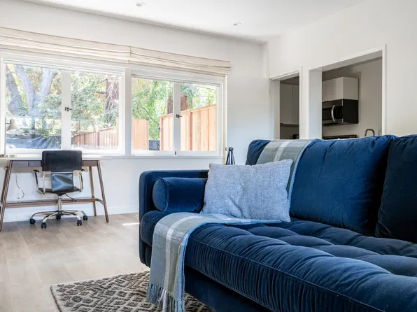 930 Berkeley Ave #2, Menlo Park, CA 94025