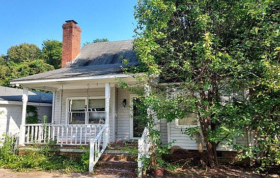 1st image of 404 Grasshopper Ct