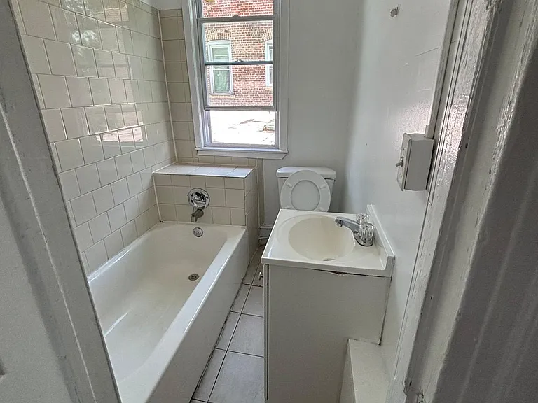 62 Rutgers Ave #3L — Photo 6