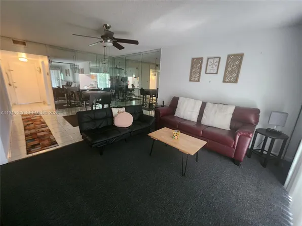 7600 NW 5th Ct APT 202, Pompano Beach, FL 33063