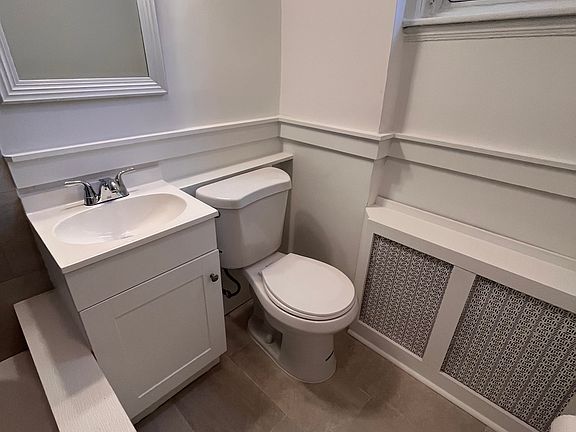 4th image of 1812 Pine St APT 1R
