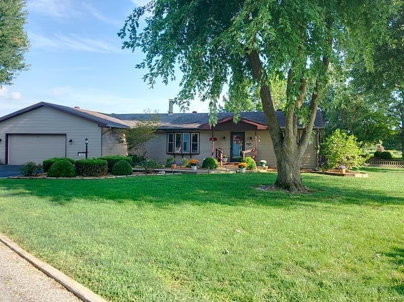 1st image of 123 Bradley Dr