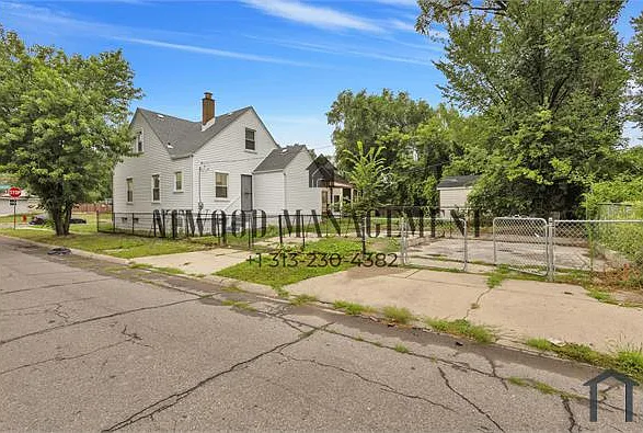 13500 Stahelin Ave — Photo 19