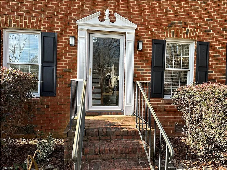 1704 Eagle Hill Dr — Photo 48