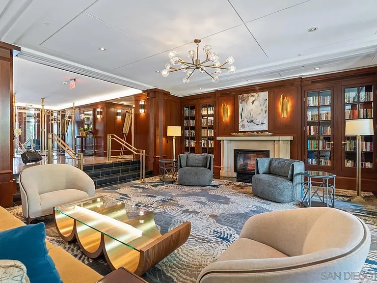 500 W Harbor Dr W #616 — Photo 37