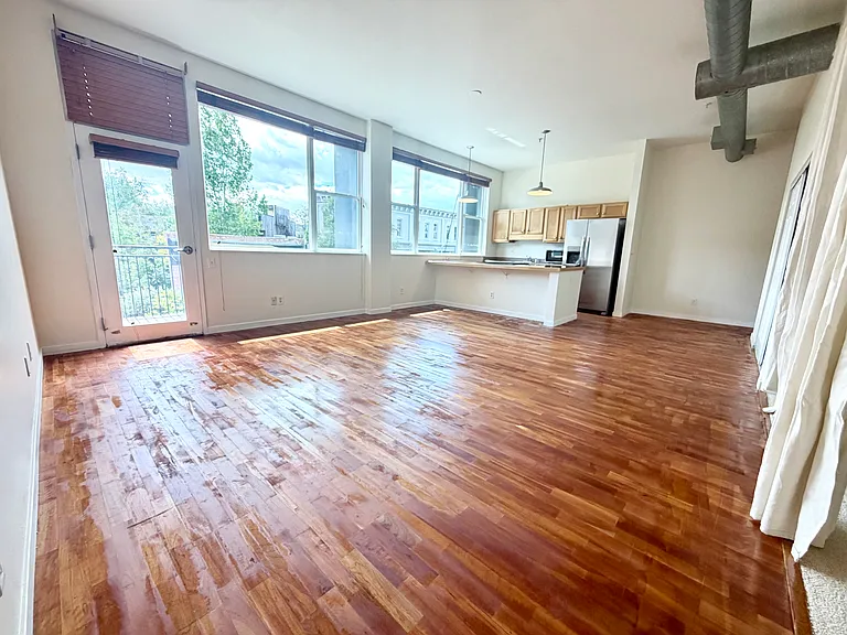 2525 15th St #2B — Photo 3