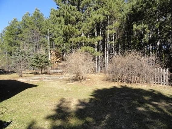 3rd image of N14133 21st Ave N