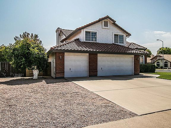 Extra parking, 3-car garage