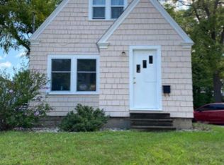 556 N Hagadorn Rd, East Lansing, MI 48823