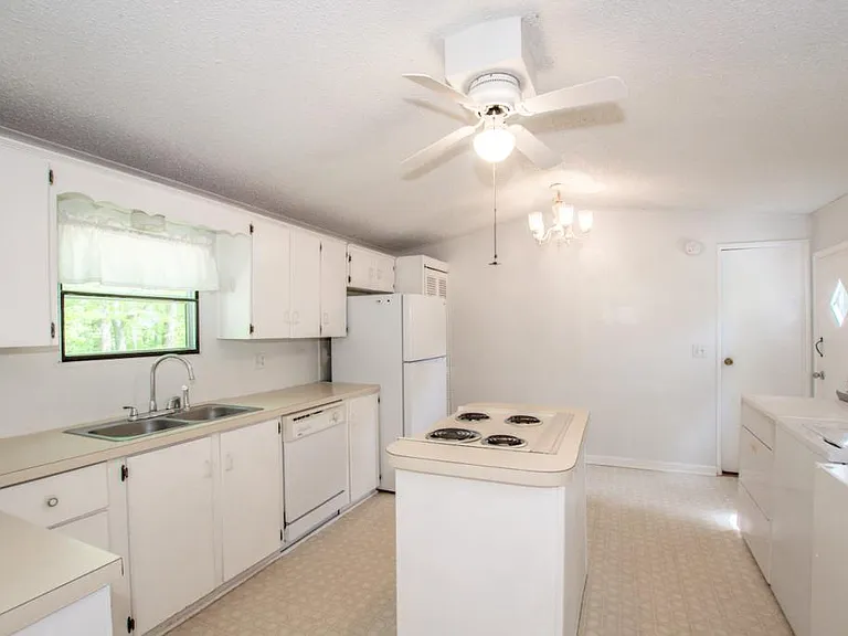 7967 Caswell Rd — Photo 26