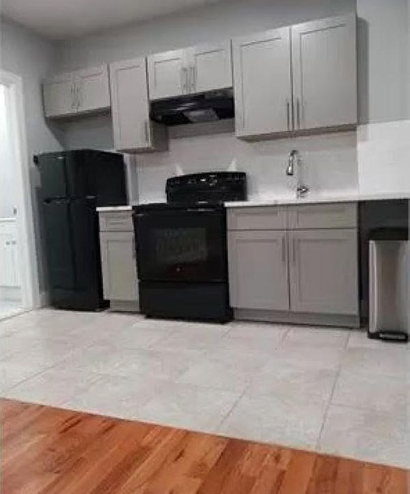 1st image of 351 Mulberry St #2