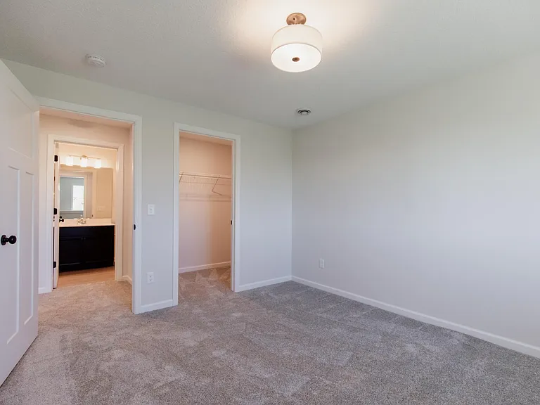 4817 127th Cir NE — Photo 32