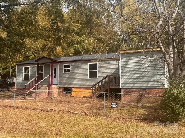 147 S Jackson Rd, Lancaster, SC 29720