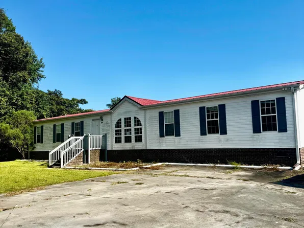 804 Maynard Boulevard, Jacksonville, NC 28546