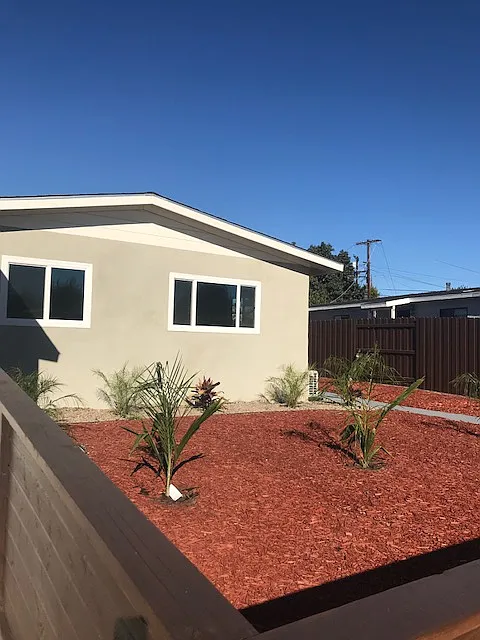 2 bed, 1000 sqft, $3,975 — Photo 4