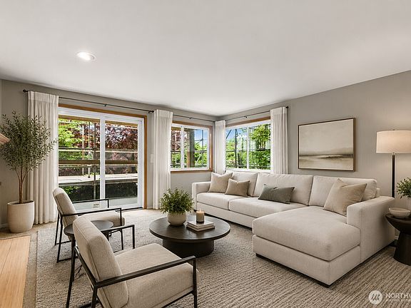 3rd image of 6920 California Avenue SW #11