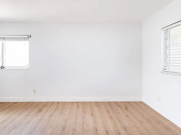 426 NE 7th Ave #2B — Photo 14