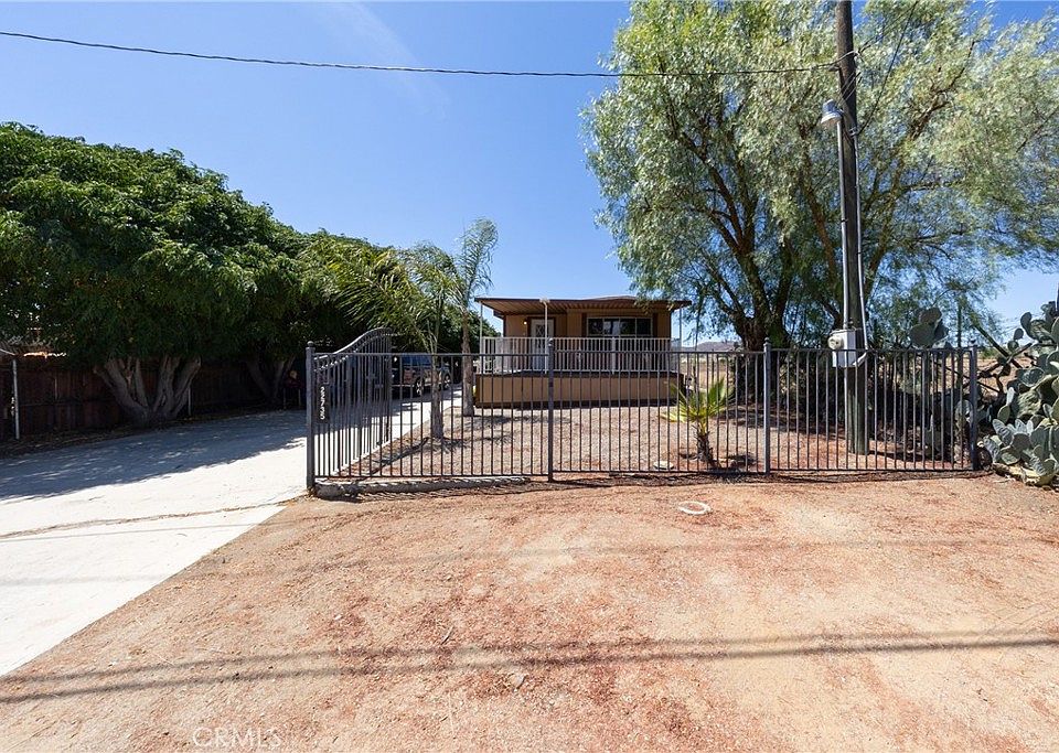 1st image of 22735 Lukens Ln