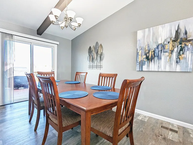 3330 Mirage Dr — Photo 40