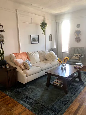 Rented by Voro, LLC | media 2