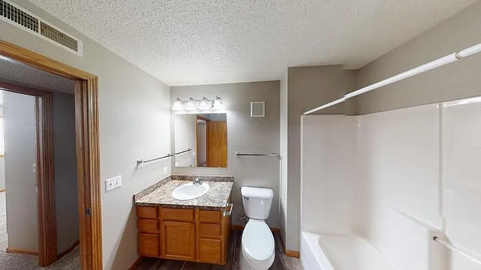 2711 Marina Rd SE #5 — Photo 24