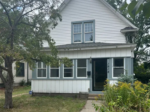 1918 Quincy St NE, Minneapolis, MN 55418