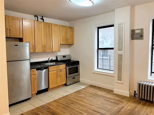 Rented by Bruma Realty LLC | media 9