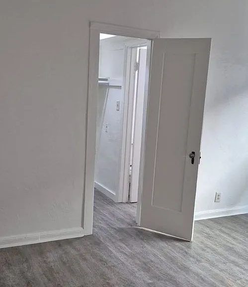 2325 Ocean View Ave — Photo 6