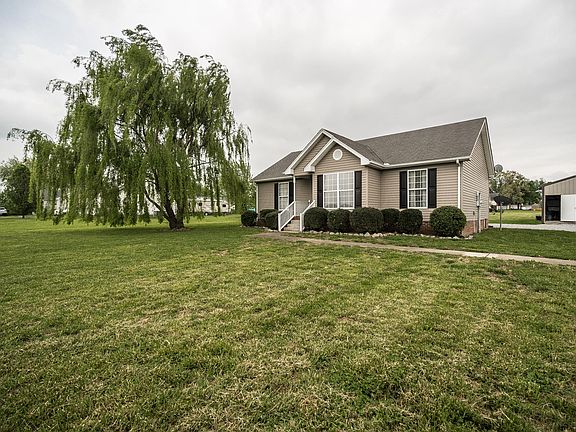 2nd image of 444 Cook Rd