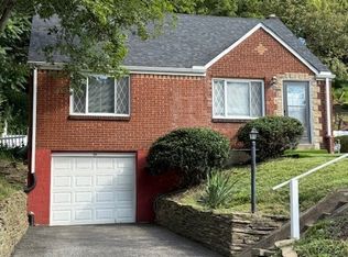 124 Lewis Dr, Pittsburgh, PA